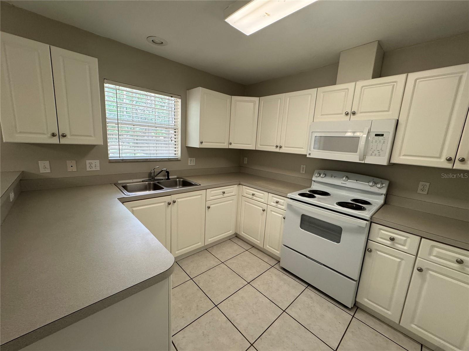 Image 5 of 18 For 2143 85th Terrace