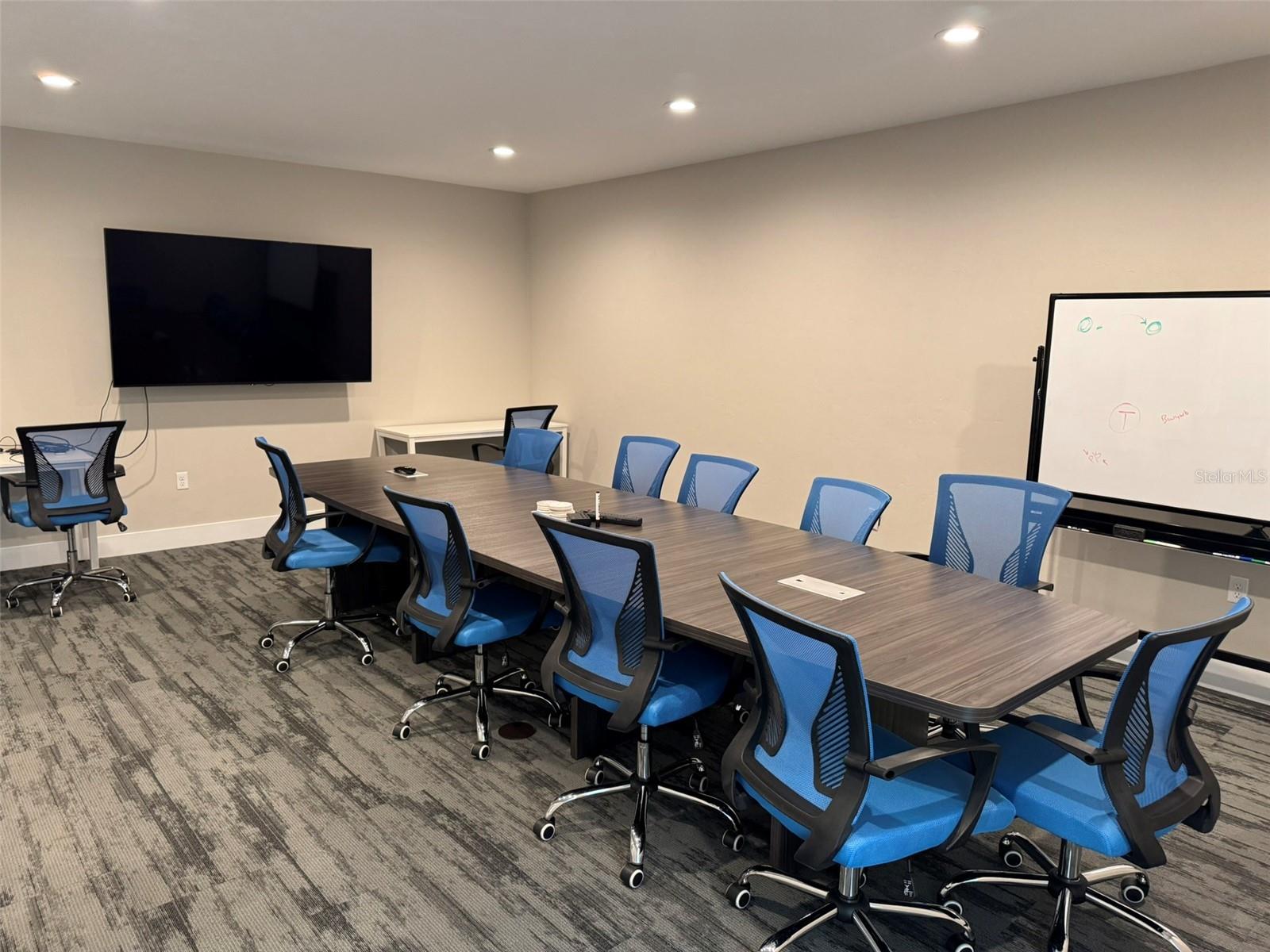 Image 3 of 5 For 2720 6th Street Suite B