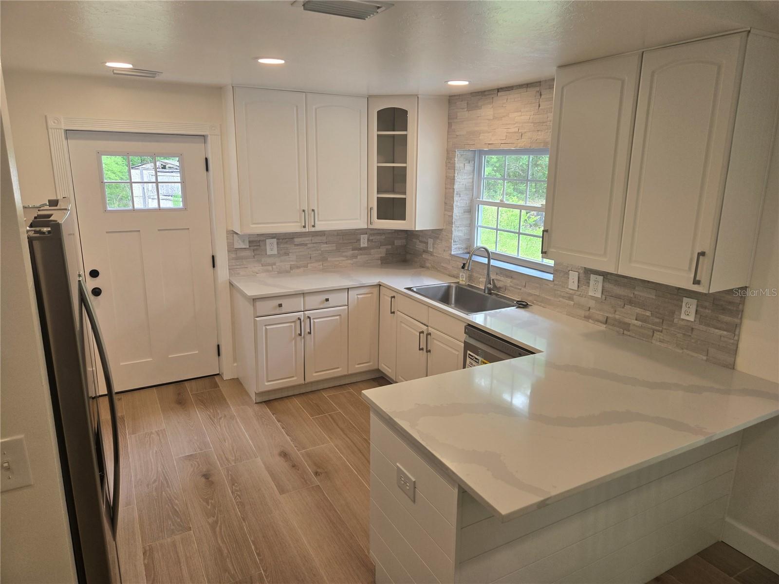 Image 14 of 45 For 438 Feather Lane