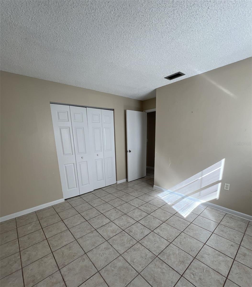 Image 13 of 27 For 14719 39th Circle