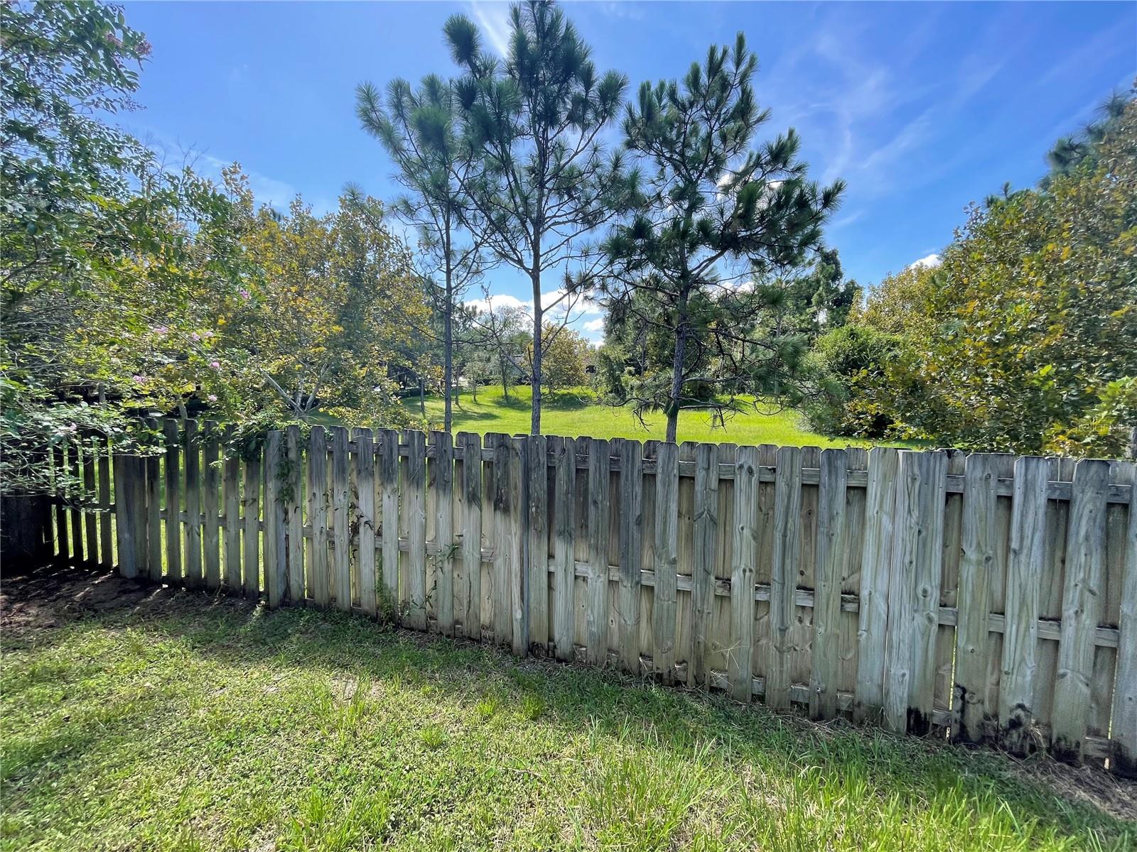 Image 23 of 29 For 7518 85th Drive