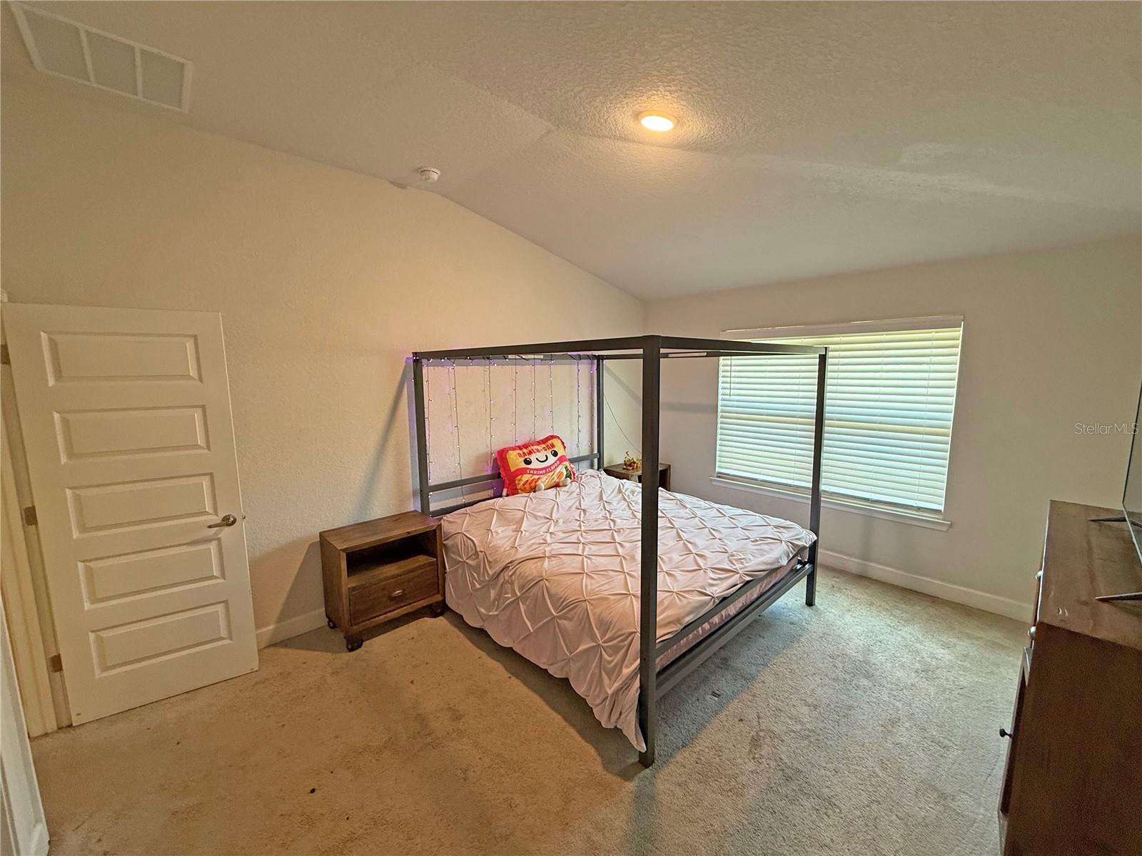 Image 12 of 43 For 15835 123rd Avenue