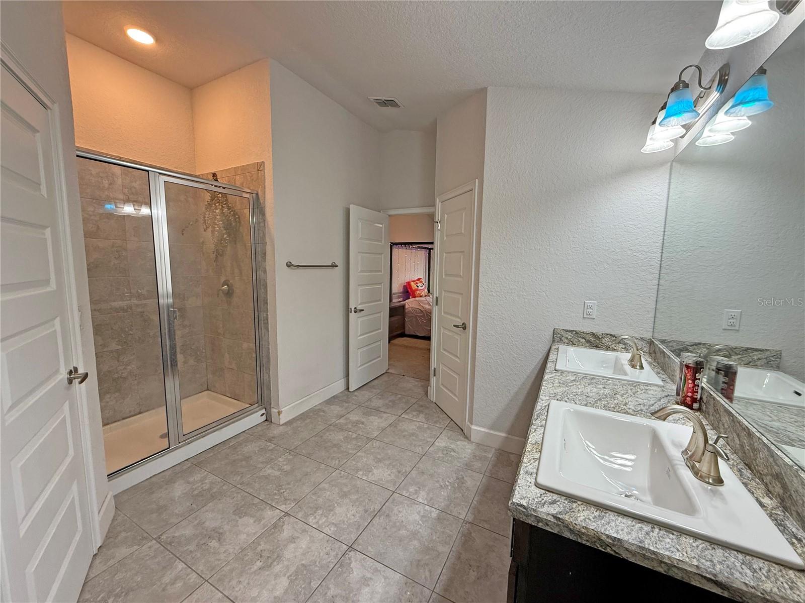 Image 16 of 43 For 15835 123rd Avenue