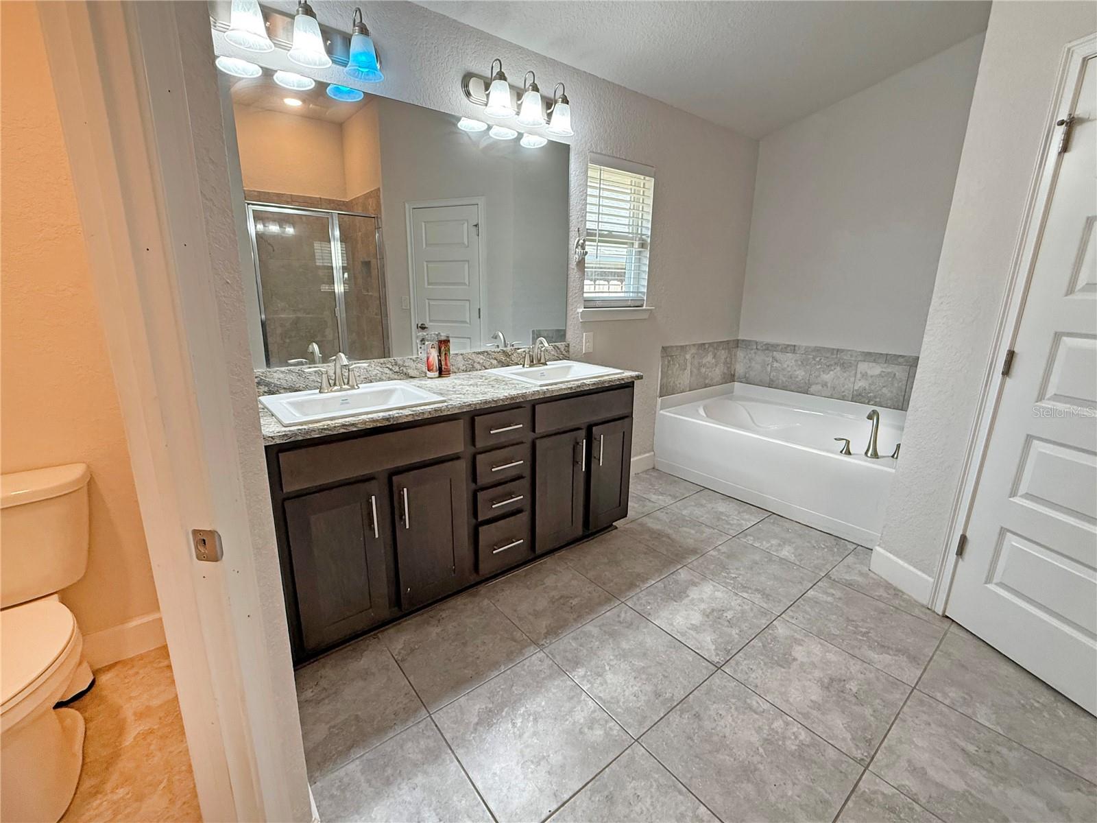Image 17 of 43 For 15835 123rd Avenue