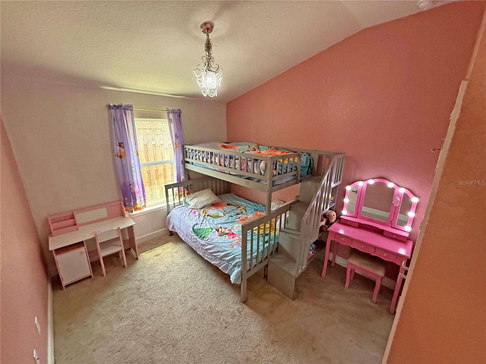 Image 22 of 43 For 15835 123rd Avenue