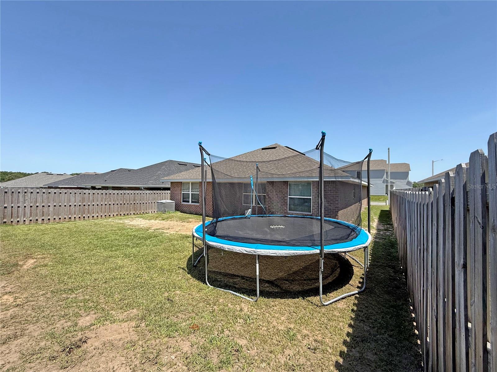 Image 27 of 43 For 15835 123rd Avenue