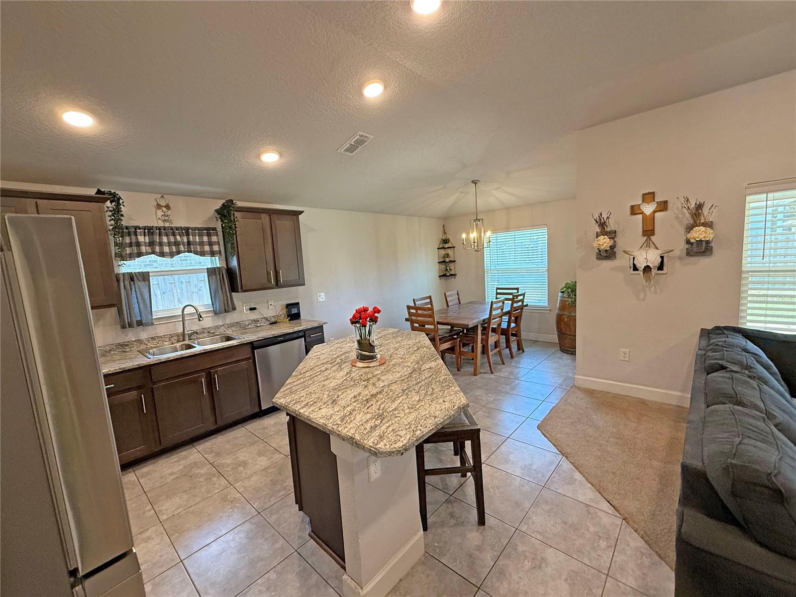 Image 4 of 43 For 15835 123rd Avenue