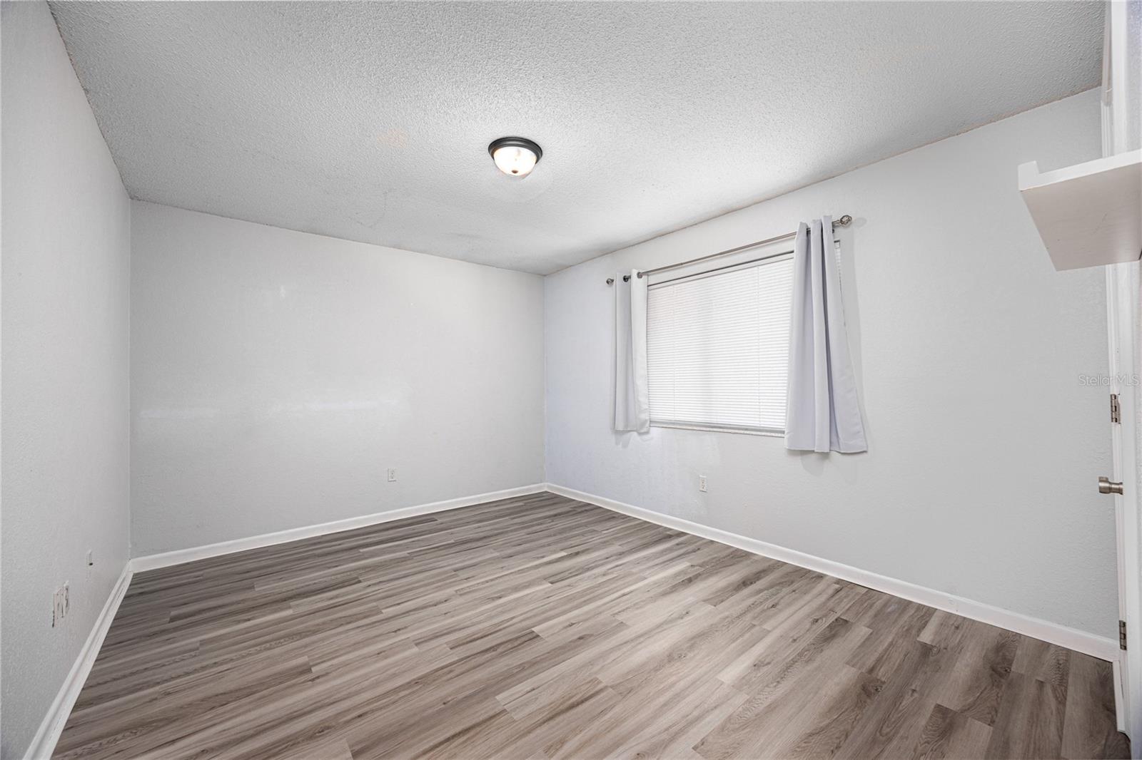 Image 10 of 26 For 507 39th Road 235