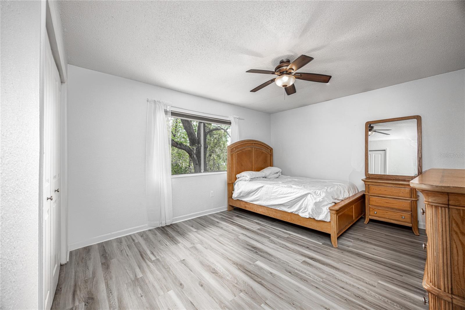 Image 12 of 26 For 507 39th Road 235