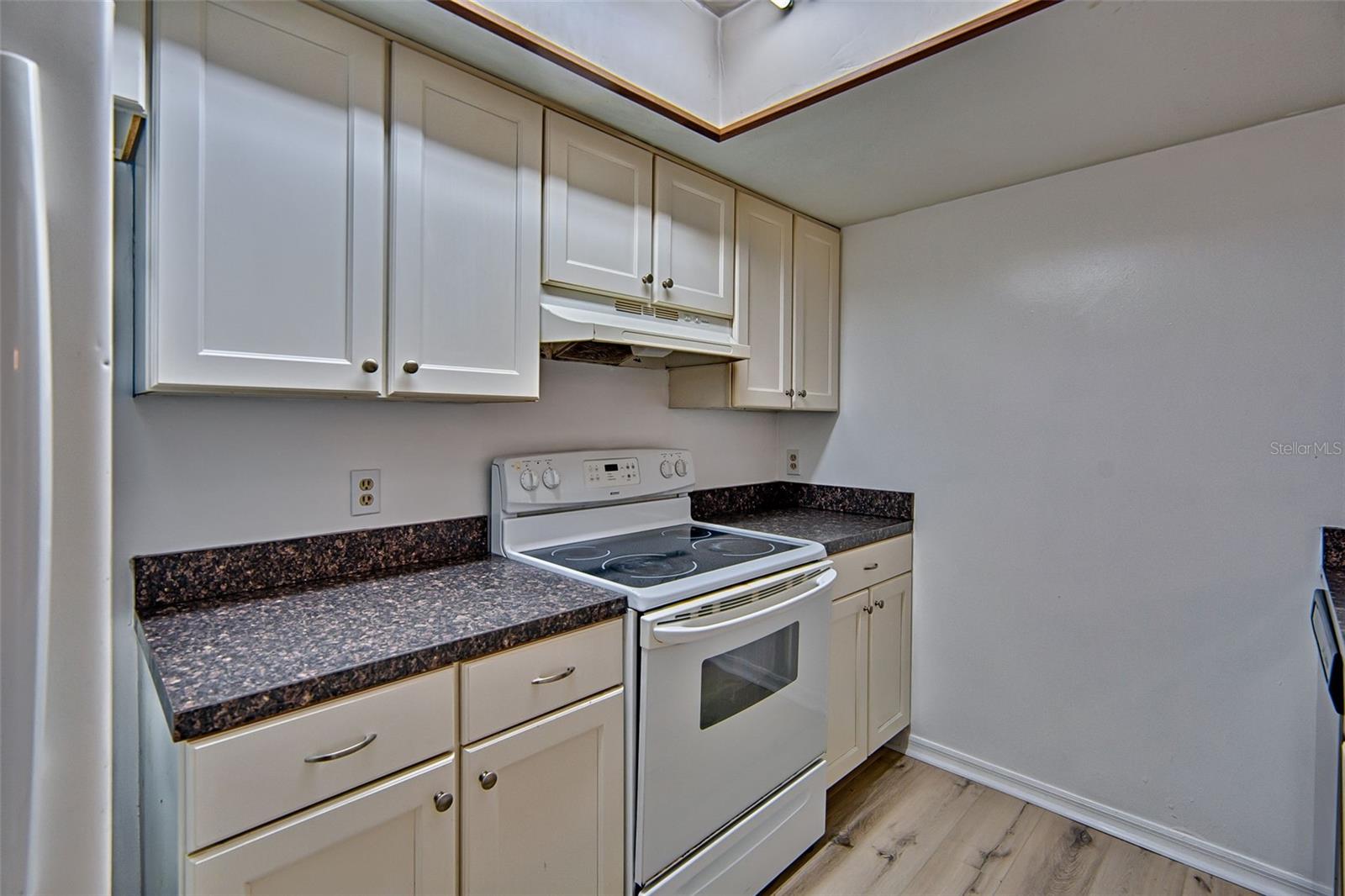 Image 11 of 30 For 900 62nd Boulevard A3
