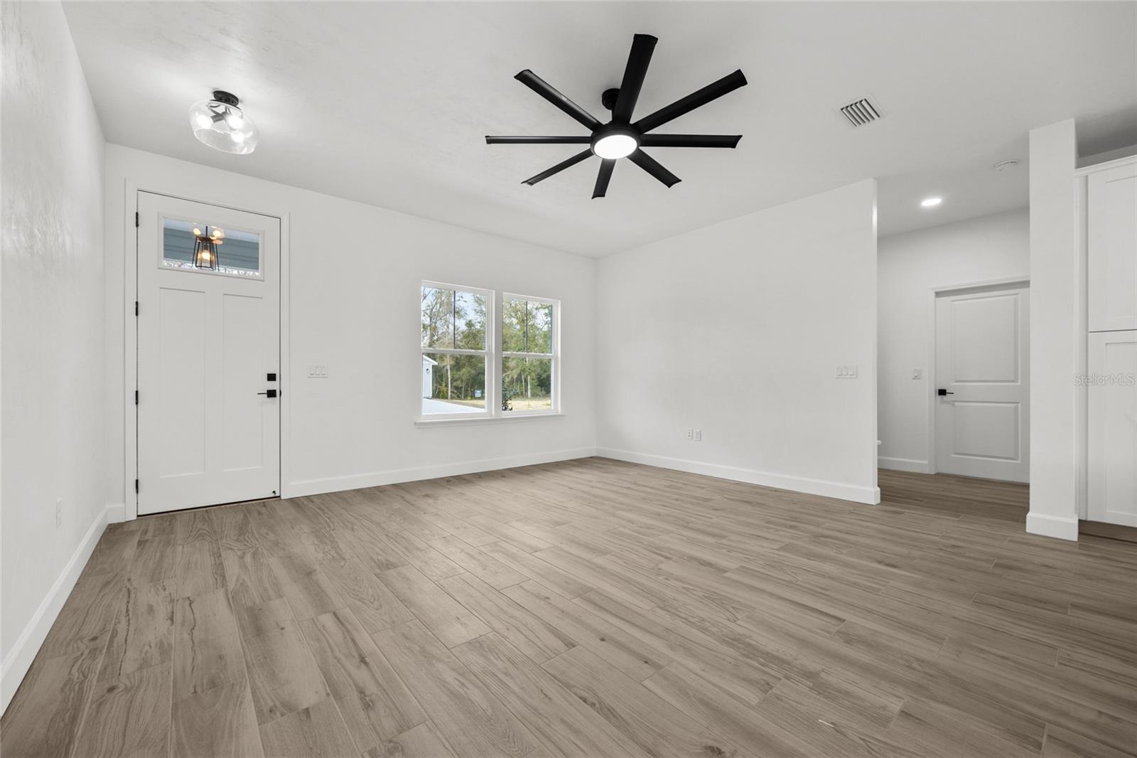 Image 11 of 25 For 600 Fisher Drive
