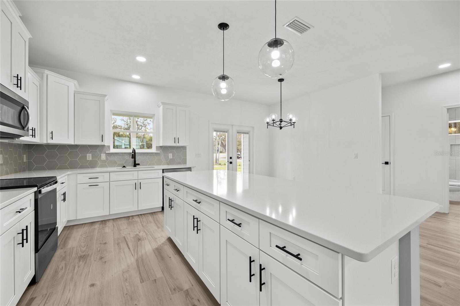 Image 6 of 25 For 600 Fisher Drive