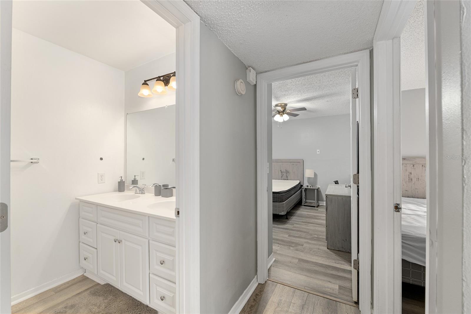 Image 13 of 31 For 2601 Archer Road G 128