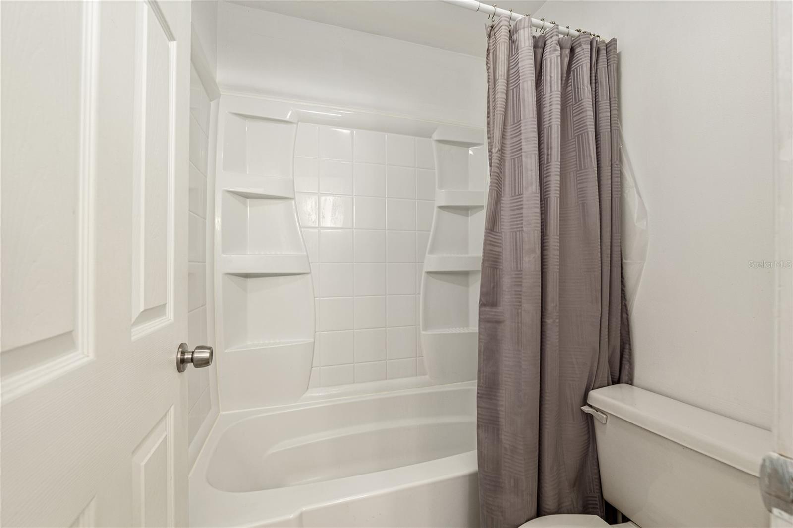 Image 24 of 31 For 2601 Archer Road G 128