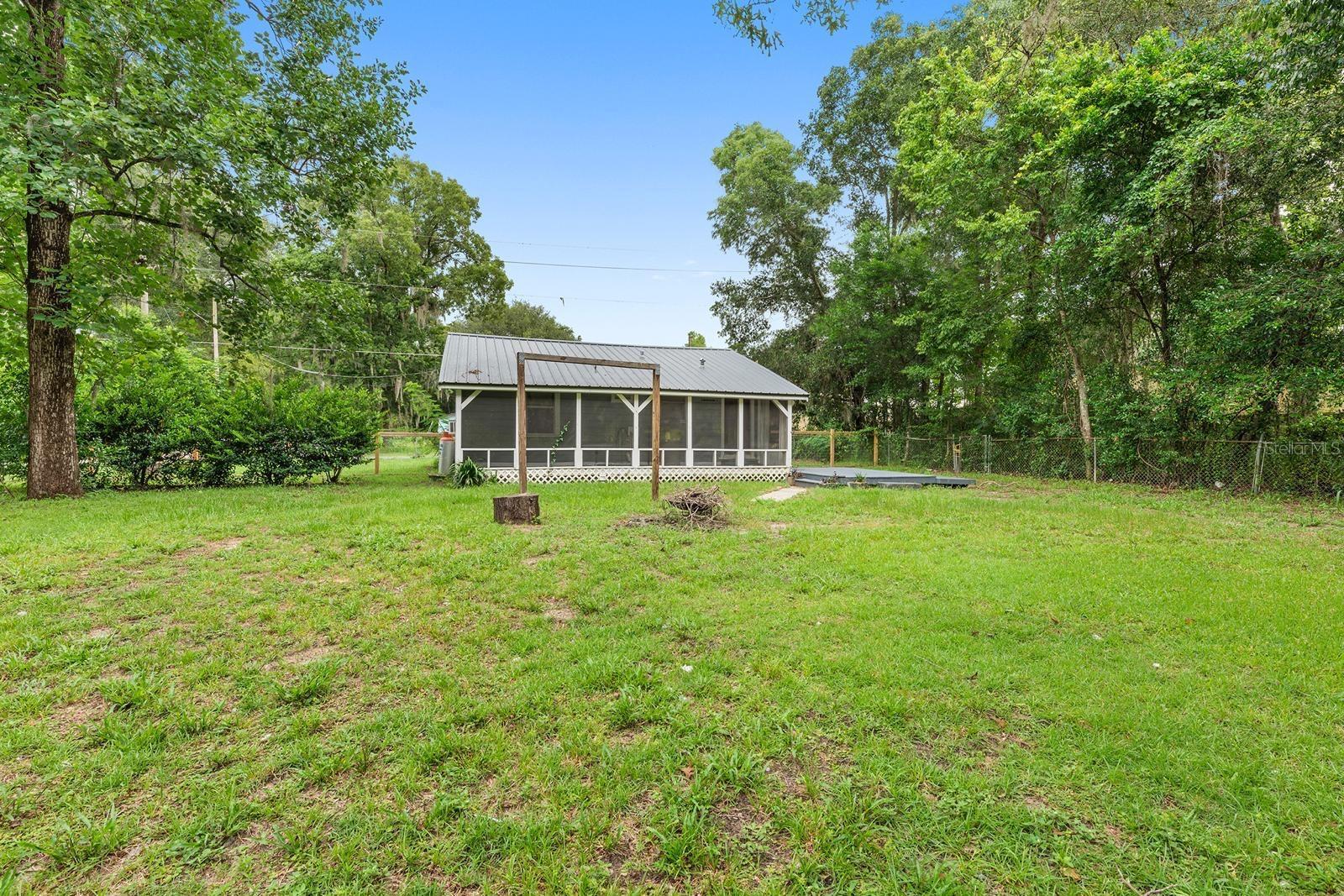 Image 4 of 18 For 2529 11th Avenue
