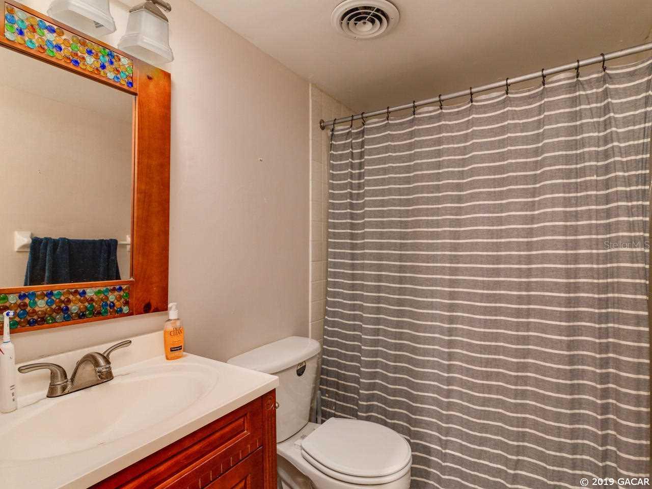 Image 11 of 16 For 1700 16th Court D-27
