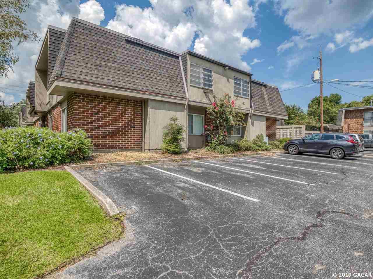 Image 16 of 16 For 1700 16th Court D-27