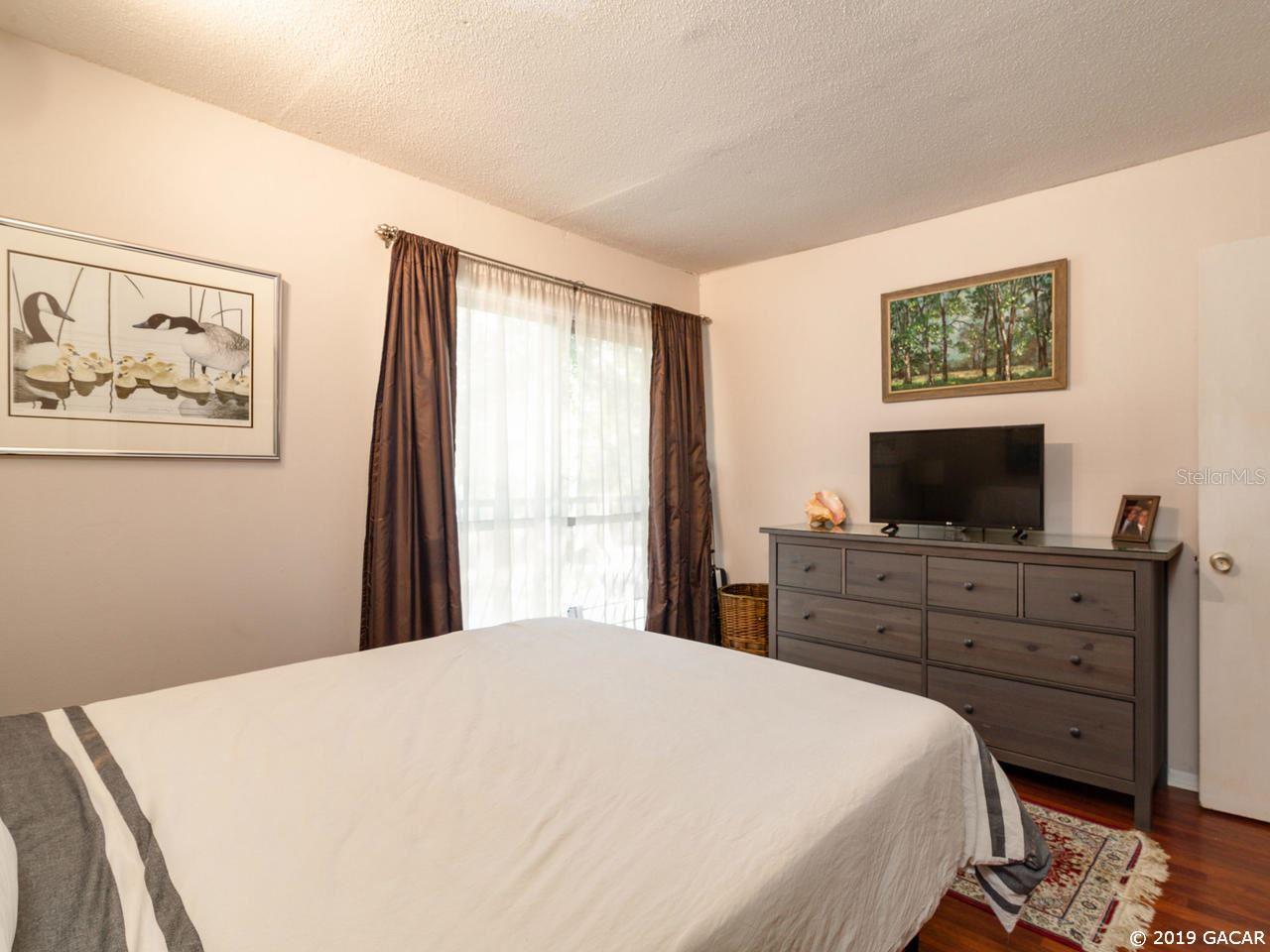 Image 9 of 16 For 1700 16th Court D-27