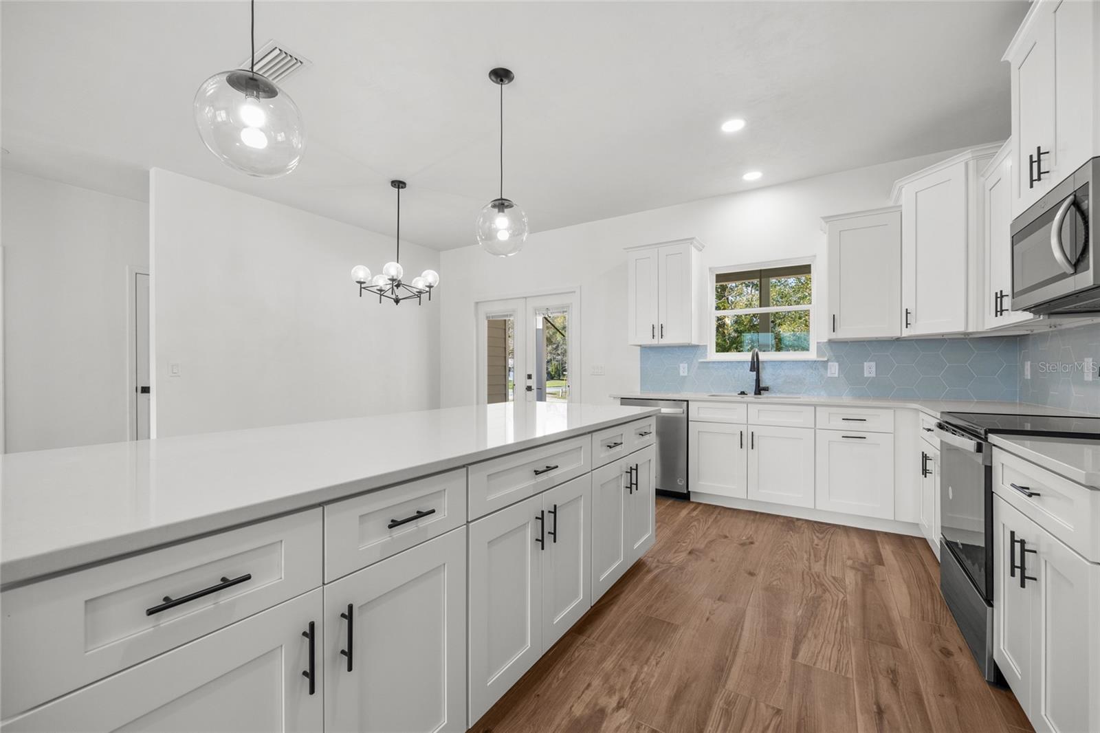 Image 11 of 30 For 601 Fisher Drive