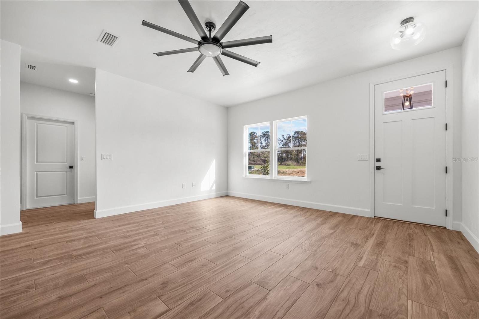 Image 14 of 30 For 601 Fisher Drive