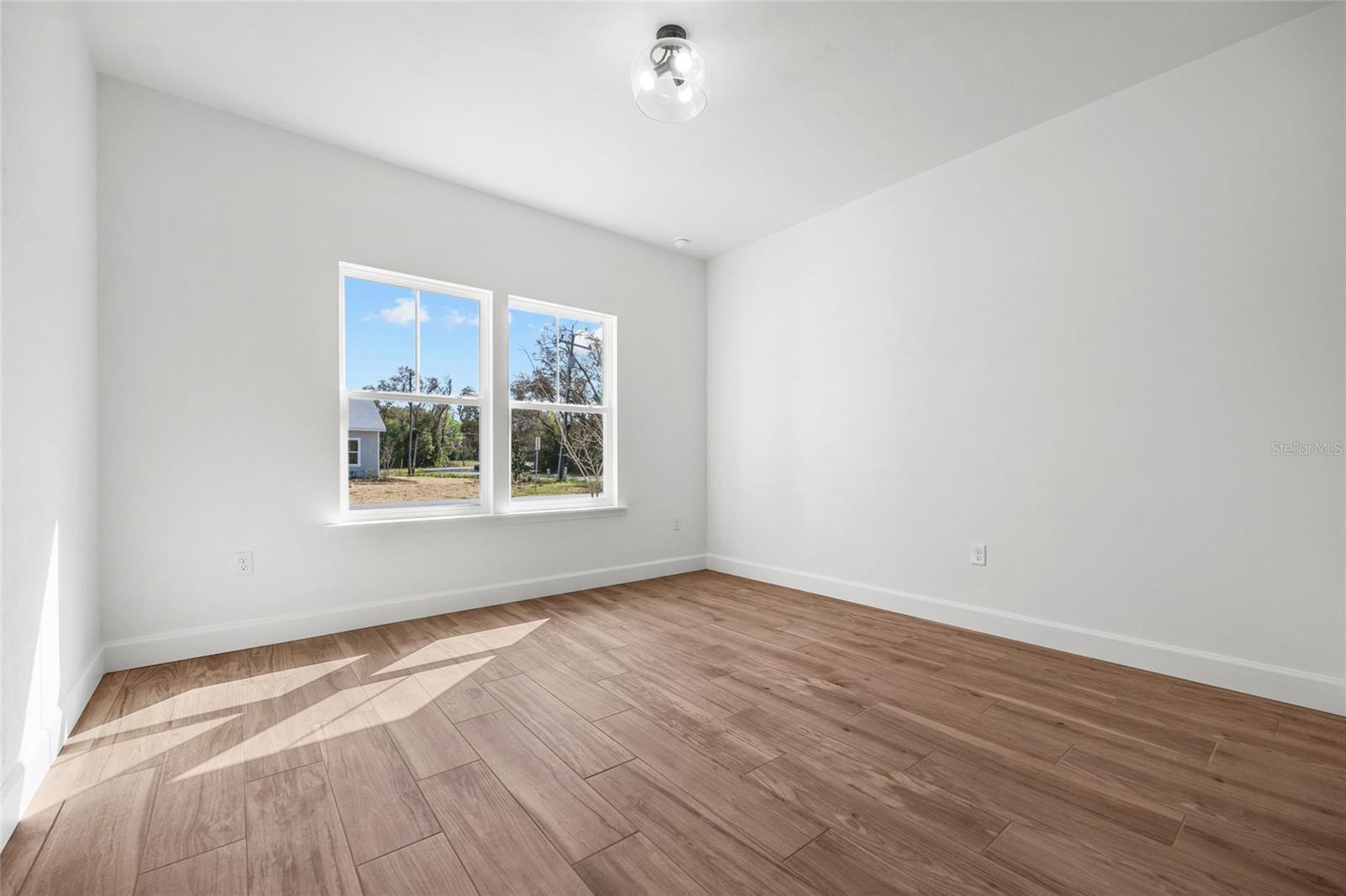 Image 18 of 30 For 601 Fisher Drive