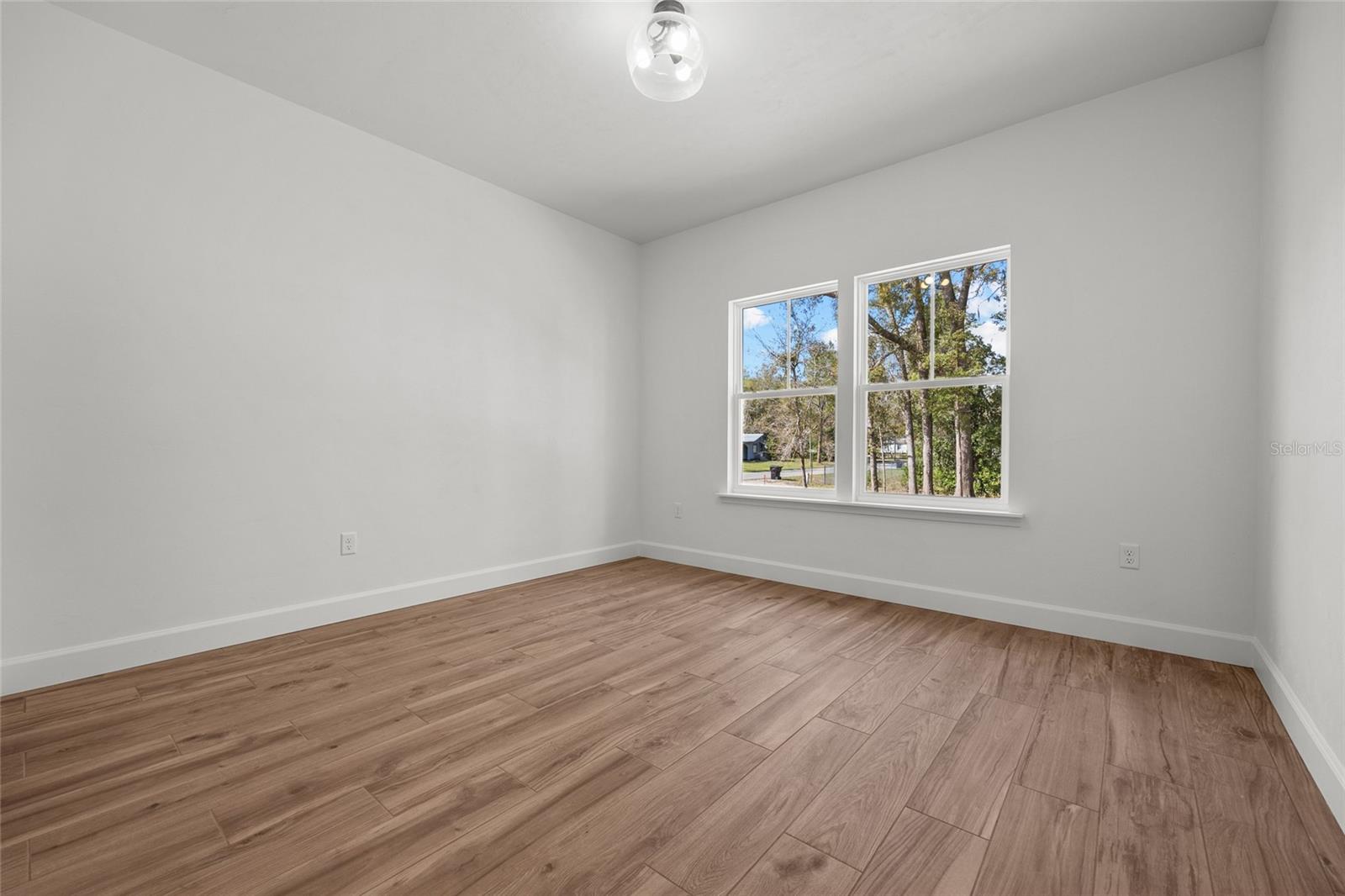 Image 22 of 30 For 601 Fisher Drive