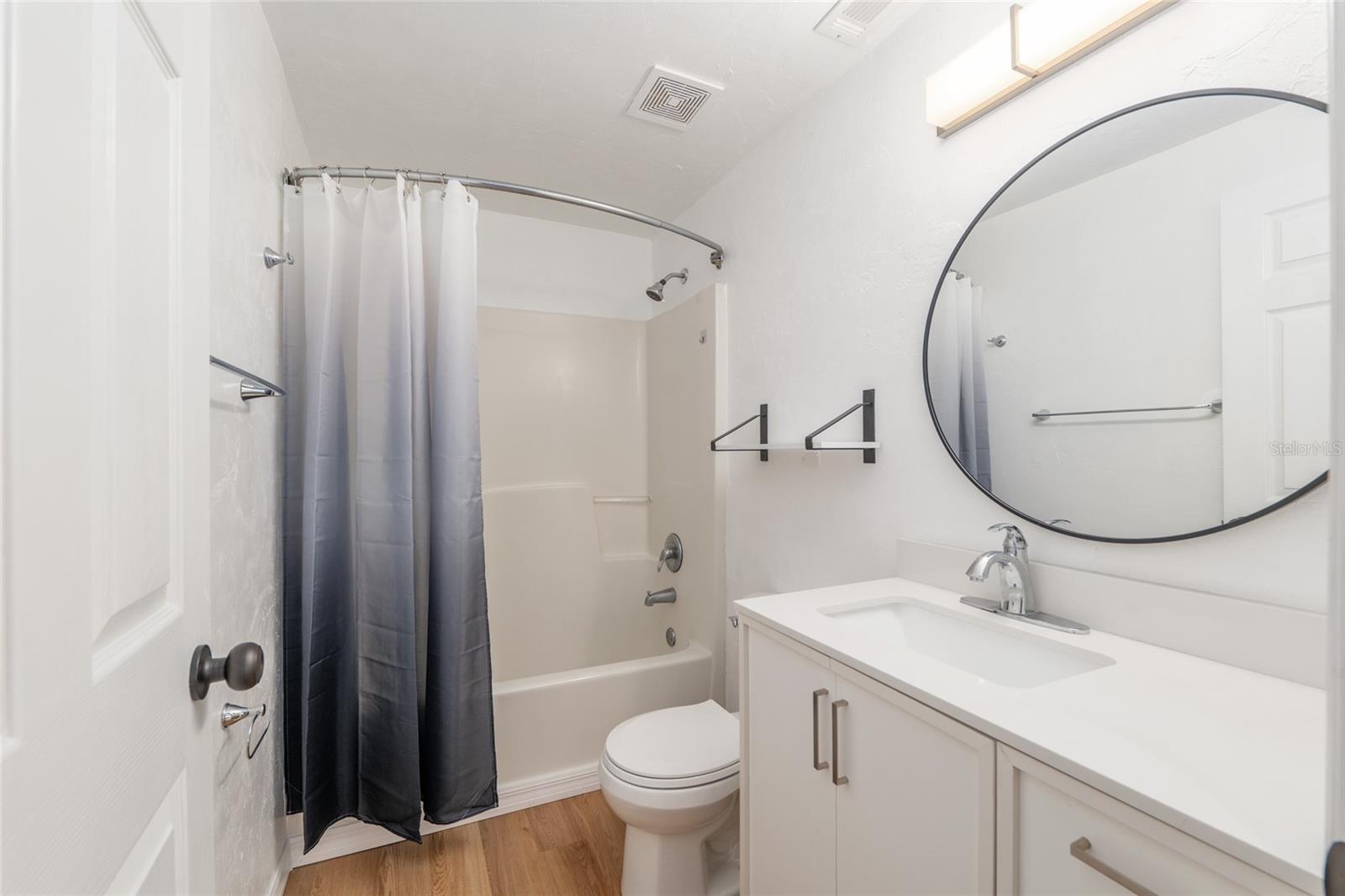 Image 28 of 36 For 4415 34th Street 503