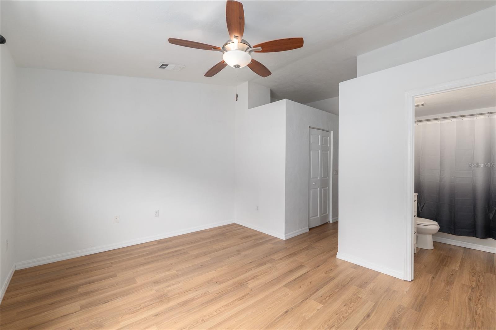 Image 33 of 36 For 4415 34th Street 503
