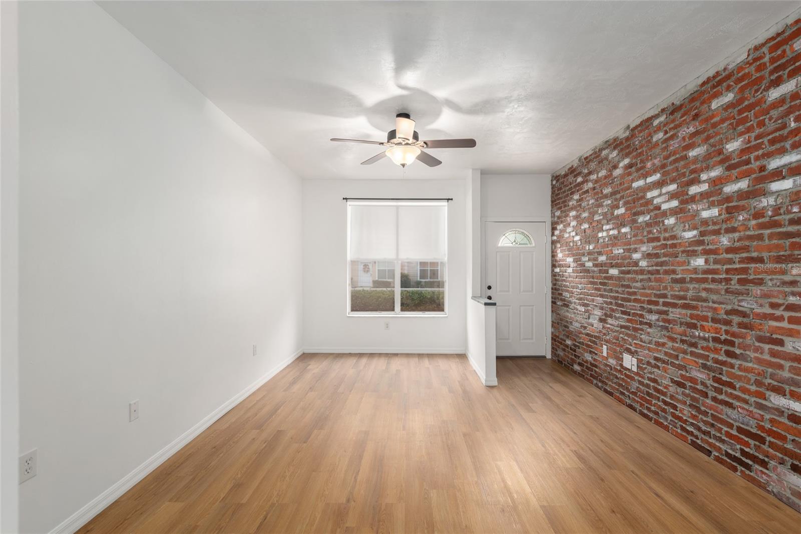 Image 5 of 36 For 4415 34th Street 503