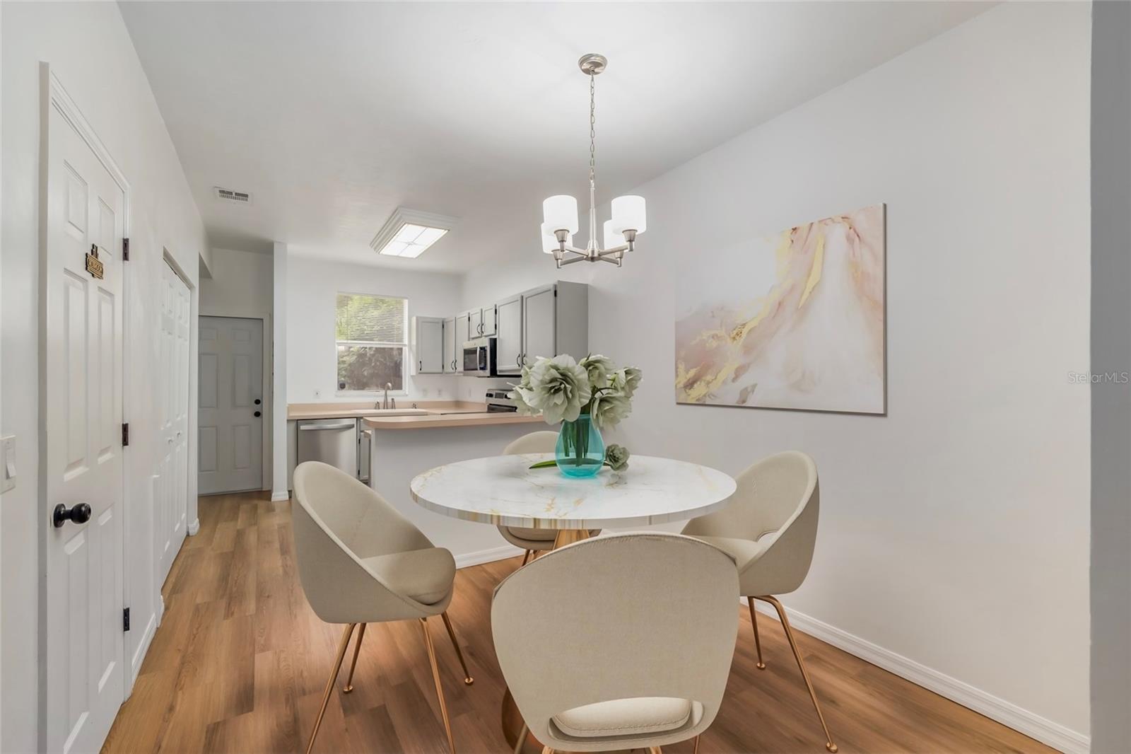 Image 9 of 36 For 4415 34th Street 503
