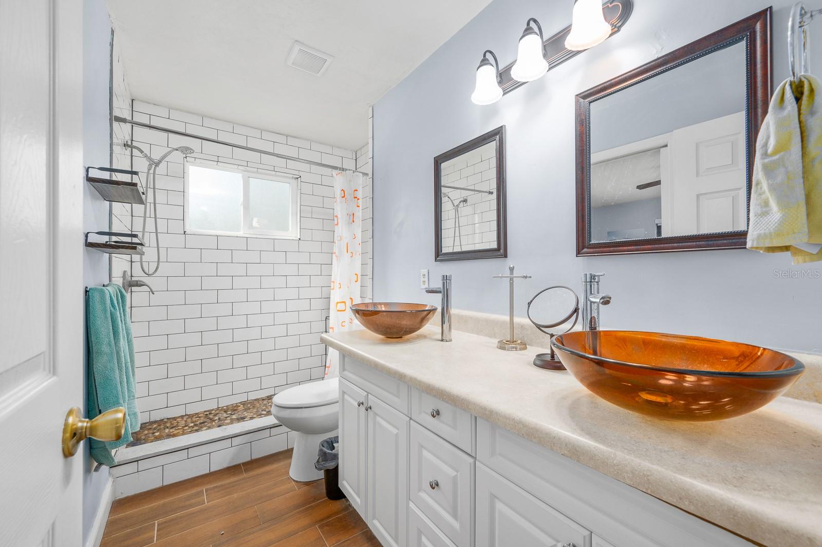 Image 19 of 27 For 1805 43rd Street