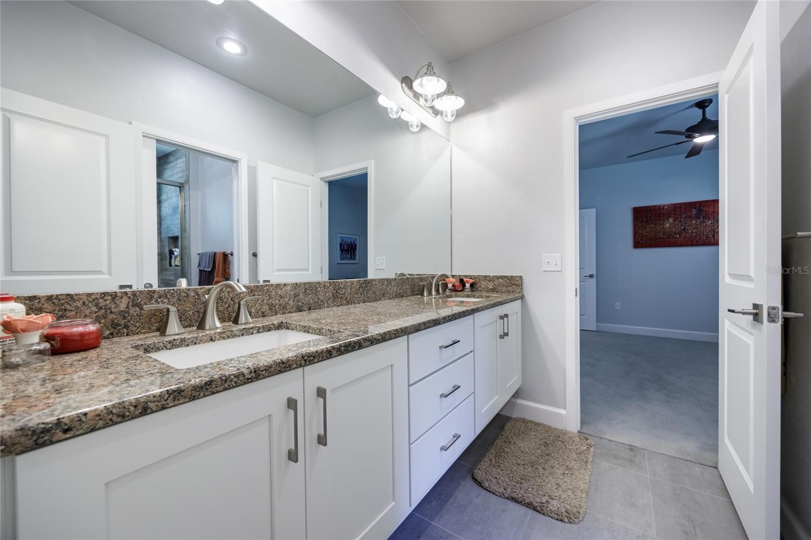 Image 53 of 82 For 2924 106th Street