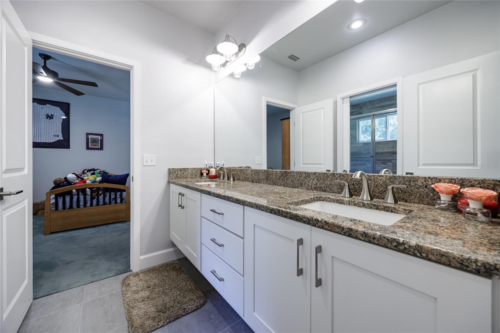 Image 54 of 82 For 2924 106th Street