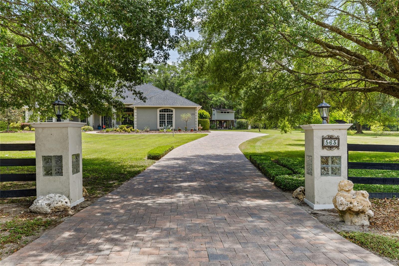 Image 4 of 68 For 563 155th Way