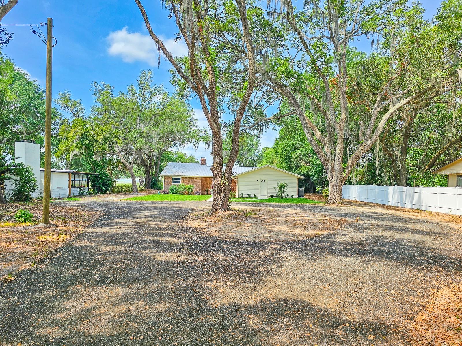 Image 3 of 60 For 7972 State Road Road 100