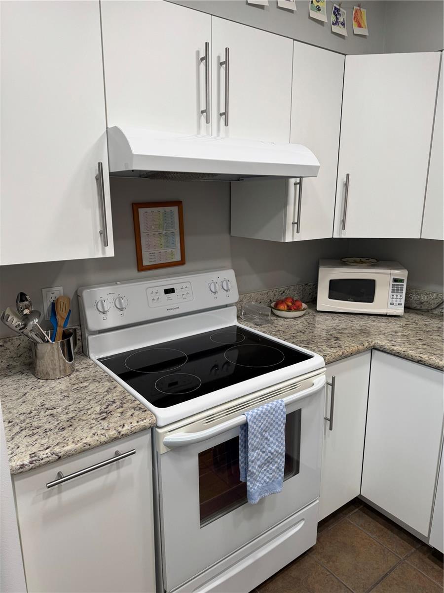 Image 5 of 21 For 2217 39th Way