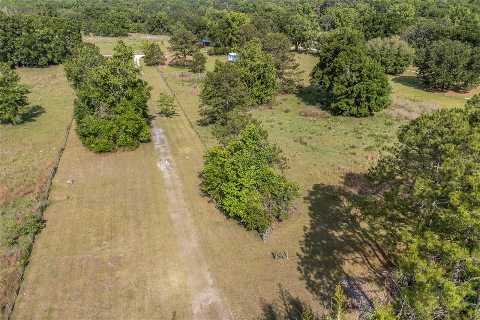 Image 13 of 24 For 427 Buck Court