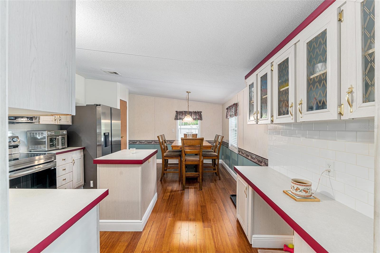 Image 14 of 47 For 610 251st Street