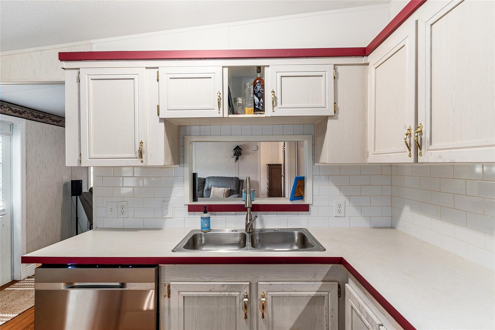 Image 18 of 47 For 610 251st Street