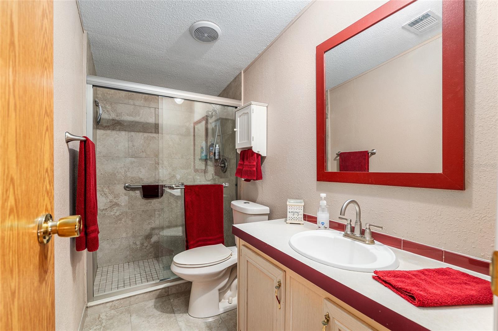 Image 38 of 47 For 610 251st Street