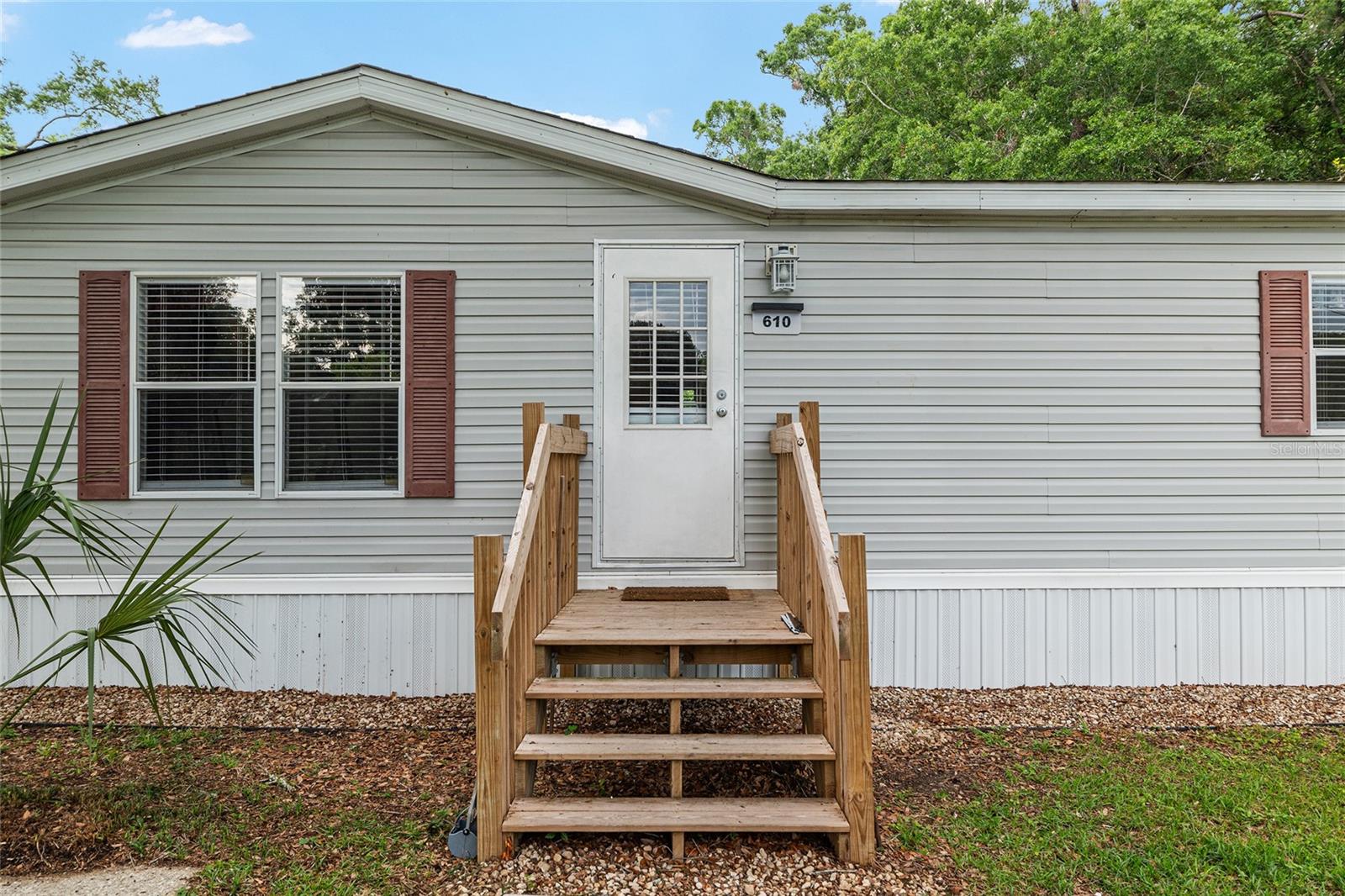 Image 4 of 47 For 610 251st Street