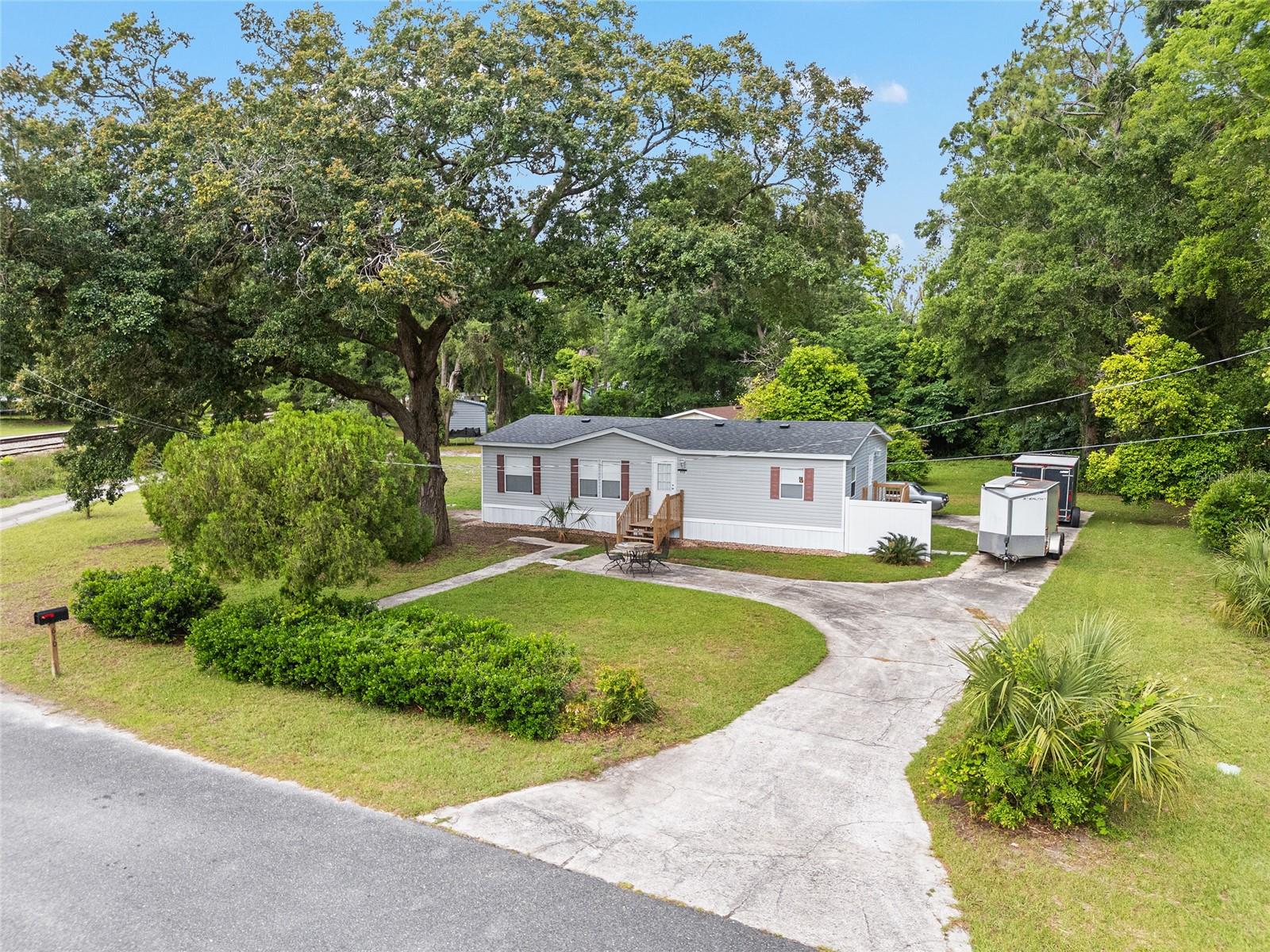 Image 46 of 47 For 610 251st Street