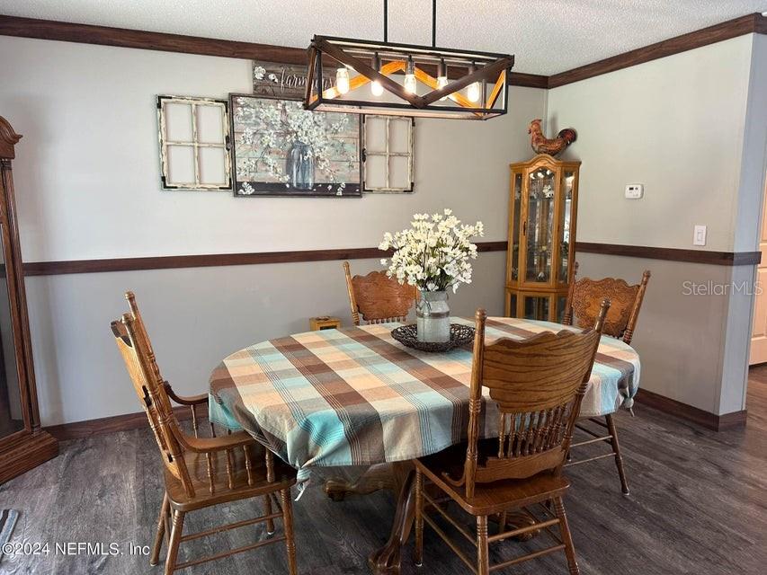 Image 11 of 52 For 9987 136th Street