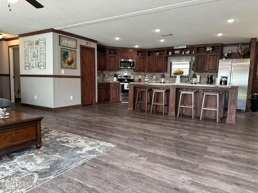 Image 12 of 52 For 9987 136th Street