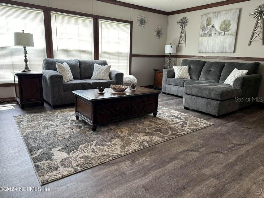 Image 13 of 52 For 9987 136th Street