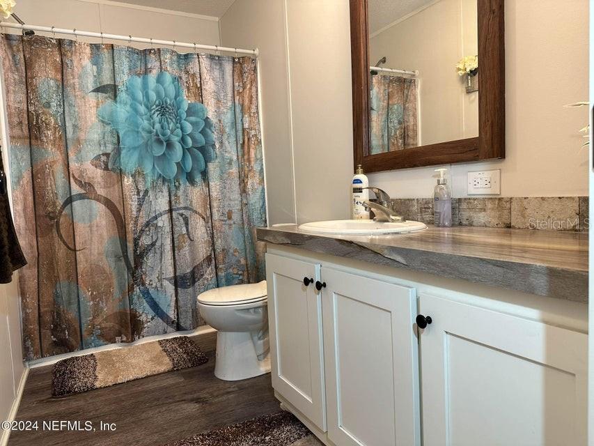 Image 16 of 52 For 9987 136th Street
