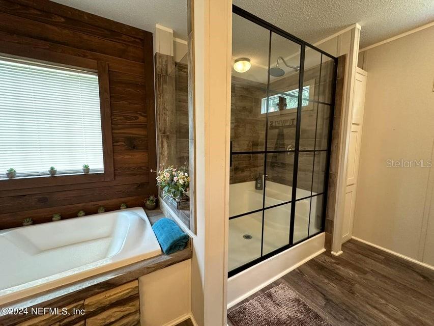 Image 25 of 52 For 9987 136th Street