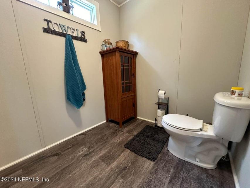 Image 26 of 52 For 9987 136th Street