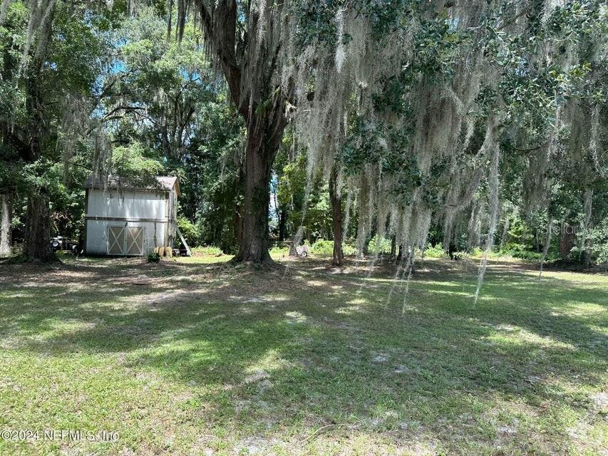 Image 33 of 52 For 9987 136th Street