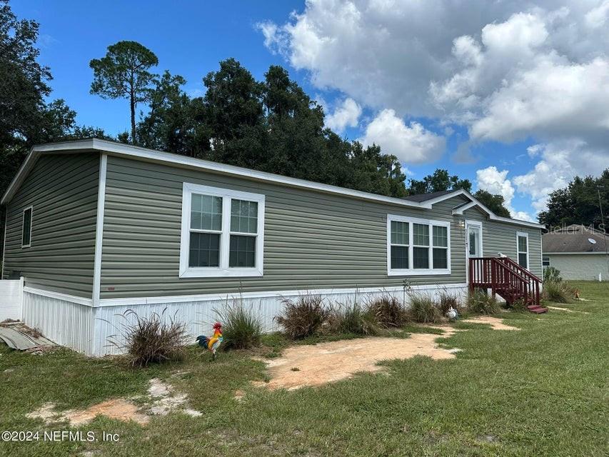 Image 4 of 52 For 9987 136th Street